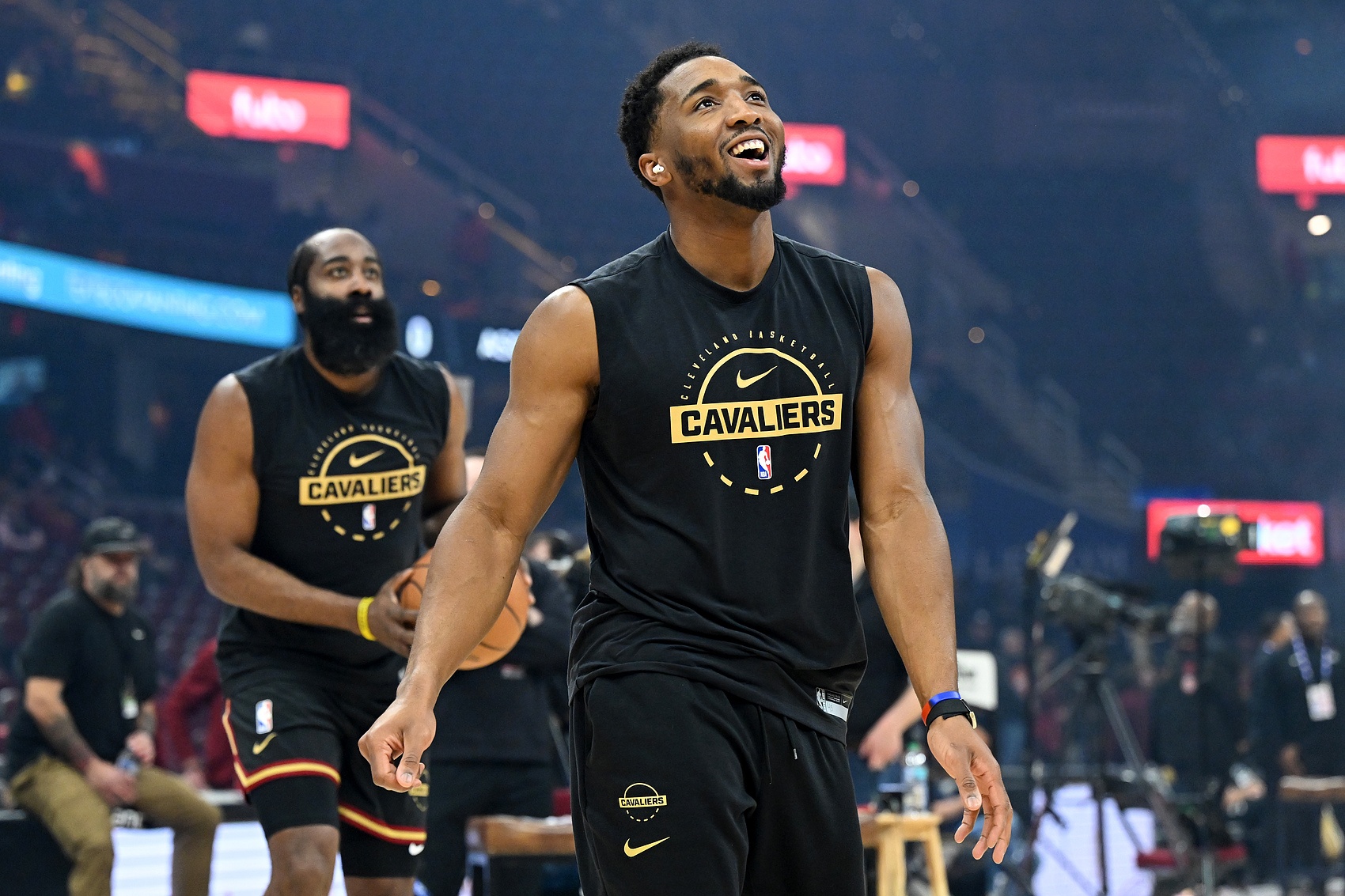 世界杯手机高清观看软件-米切尔自哈登交易后罚球率从30.8%涨至42.2% 近5场50次罚球